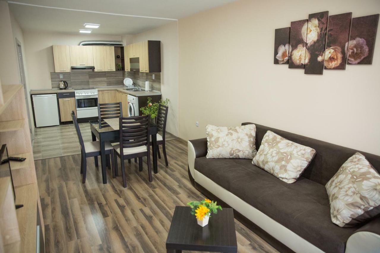Emalena Apartment Varna ภายนอก รูปภาพ